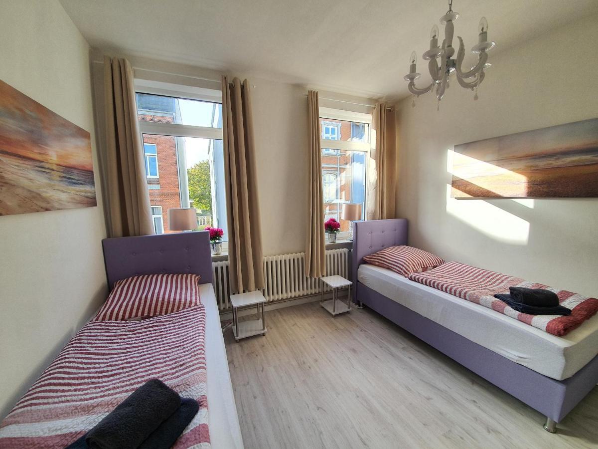 Husum Zentrum Bis 7 Personen. Esterno foto