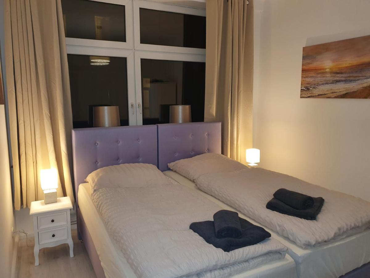 Husum Zentrum Bis 7 Personen. Esterno foto